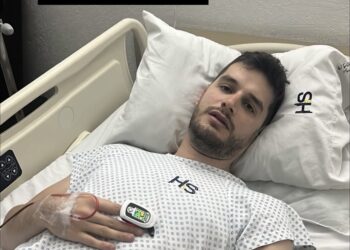 Adrián Marcelo es hospitalizado