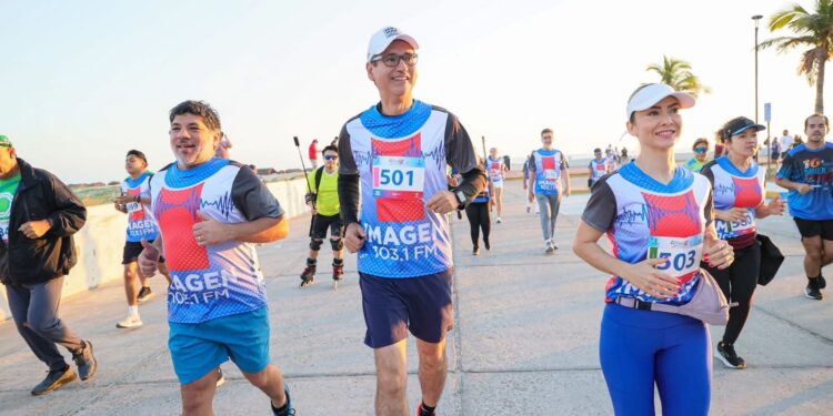 Alcalde de Madero participa en carrera atlética de Imagen Radio