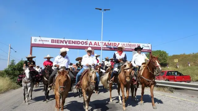 Altamira recibe a más de mil cabalgantes en la Décima Primera Cabalgata Federada AJUA 2025