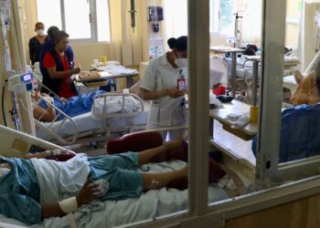 México enfrenta rezago en salud: esperanza de vida por debajo del promedio de la OCDE y alta mortalidad prevenible