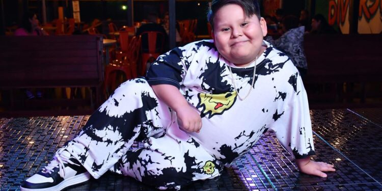 Iker El NIño Millonario Reaparece en Redes Sociales