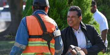 Municipio de Victoria inicia preparación de espacios públicos para la temporada navideña