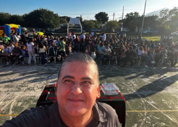 Óscar Narváez realiza jornada navideña de convivencia comunitaria