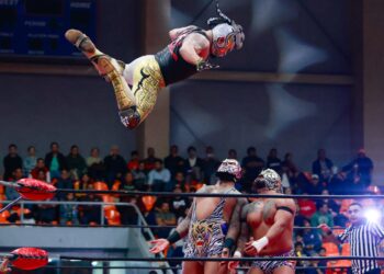 Victoria vibró con una noche histórica de lucha libre en el Siglo XXI