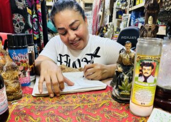 Claudia Rojas, una mujer con más de 25 años de acompañar a las personas a través de la espiritualidad