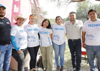 Construyen 12 viviendas en Casas con apoyo de TECHO y autoridades estatales y municipales