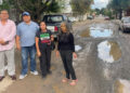No hay vacaciones…Oscar Narváez atiende reporte por deterioro vial y fugas de agua