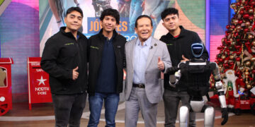 Chavot, Barba y Coa, visitan el Foro de Sale el Sol en CDMX