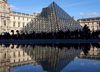 Robo en el Louvre: 30 segundos que dejaron escapar a los ladrones