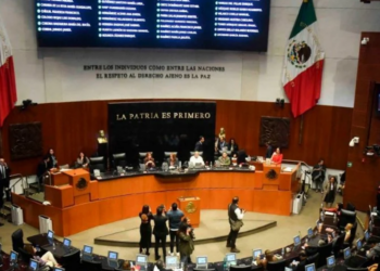 Senado pregunta a Sheinbaum por medicinas, huachicol fiscal y delitos