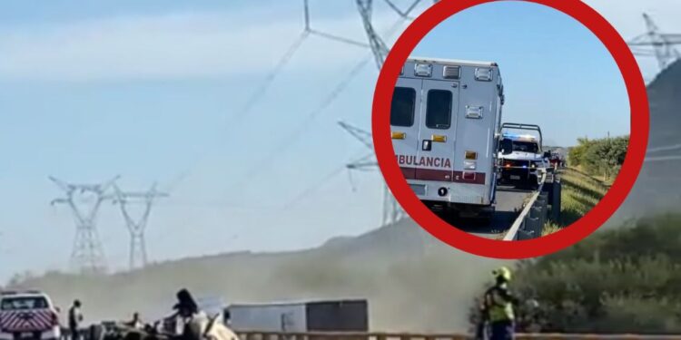 Accidente carretero con tractocamión en carretera Zaragoza-Victoria