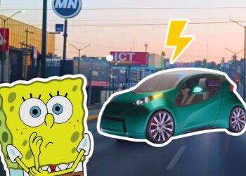 Autobús eléctrico circulando en ciudad de Tamaulipas