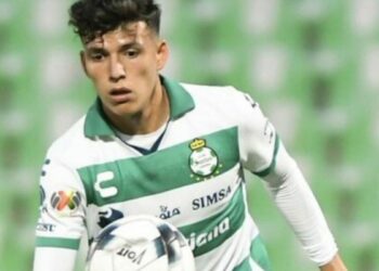 Kevin Picón jugador Santos Laguna entrenamiento futbol