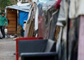 Migrantes asentados en campamento en Ciudad de México