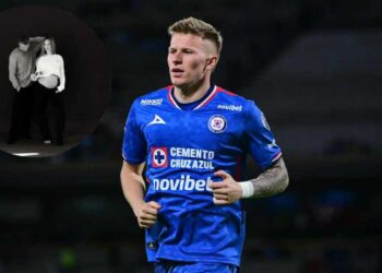 Mateusz Bogusz con su pareja mostrando ultrasonido