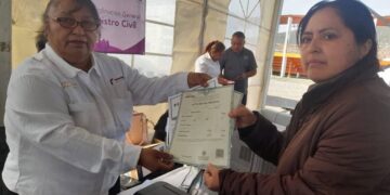 Brigada de Registro Civil atendiendo a familias en Tamaulipas