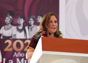 Protesta pacífica trabajadores salud Veracruz por falta pago