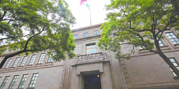 Presidente de la Suprema Corte de Justicia de la Nación en sesión oficial