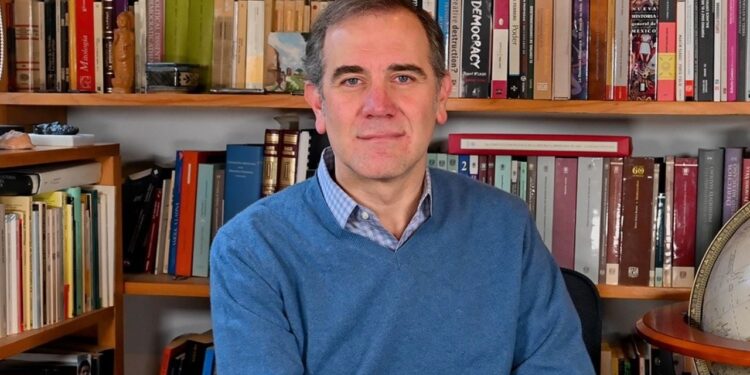 Lorenzo Córdova comentando reforma electoral 2026