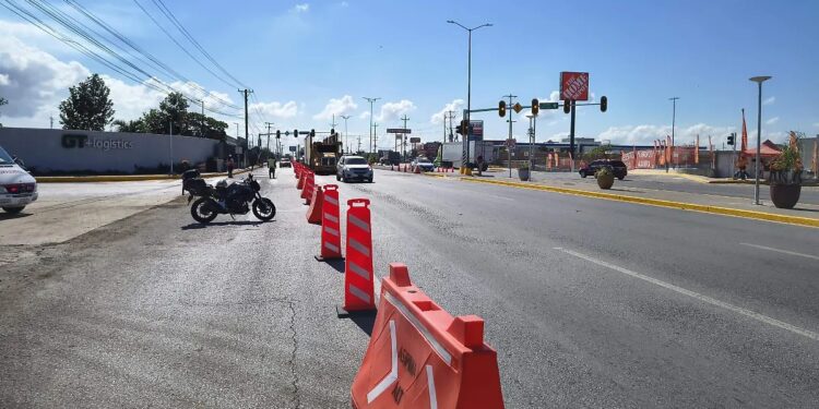 Vista aérea de avenidas principales accidentadas en Altamira