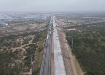 nuevo puente vehicular carretera MEX II en Nuevo Laredo