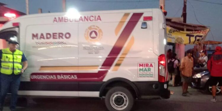 Accidente vial en Playa Miramar con abuelita y niño afectados