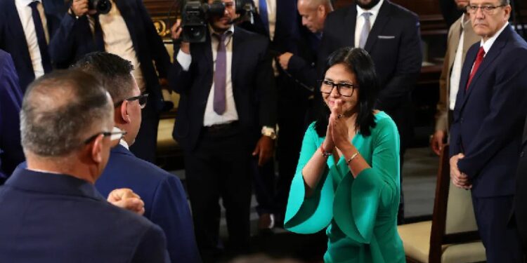Delcy Rodríguez jura como presidenta de Venezuela ante Asamblea Nacional