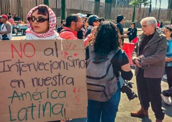 protesta frente a embajada de Estados Unidos en la Ciudad de México