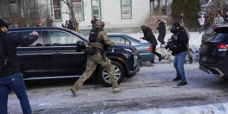 Agentes federales en operativo migratorio Minneapolis