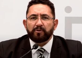 Ulises Lara en evento oficial Fiscalía FGR