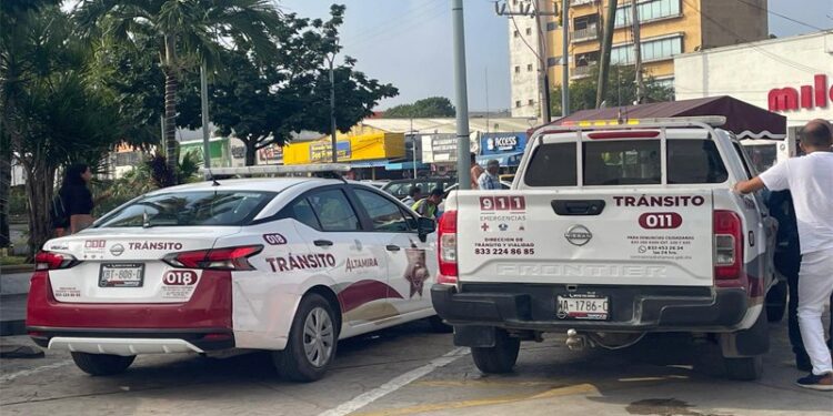 Agentes de tránsito de Altamira en operativo vial