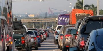 Tráfico saturado en Puente Tampico y Libramiento Altamira