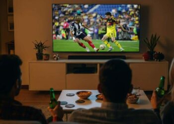 Partido de fútbol de la Liga MX Clausura 2026 en acción