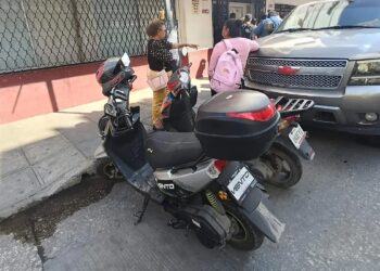motocicletas circulando en calles de Tampico