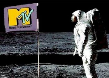 Logo clásico de MTV sobre fondo negro