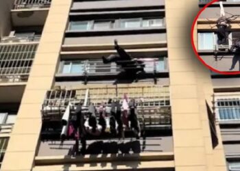 adulto mayor colgado de tendedero rescate China