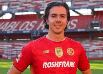 Presentación de Sebastián Córdova con Toluca en el Estadio Nemesio Díez
