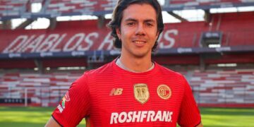 Presentación de Sebastián Córdova con Toluca en el Estadio Nemesio Díez