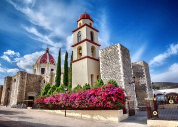 Turistas en Playa Miramar Tamaulipas verano