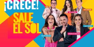 Equipo y conductores de Sale el Sol en estudio de televisión