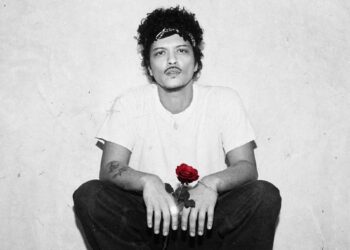 Portada del nuevo álbum The Romantic de Bruno Mars