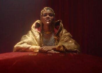 Pantalla con logo de Netflix y cartel de series 2026