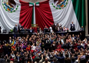 Legisladores de Morena apoyan postura de Sheinbaum en cámara de diputados