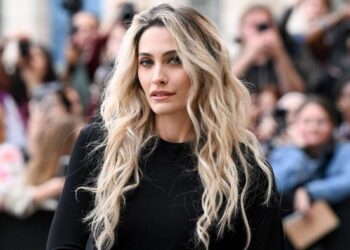 Paris Jackson reflexiona sobre sobriedad y salud mental
