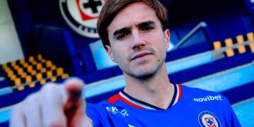 Presentacif3n de Agustedn Palavecino como jugador de Cruz Azul