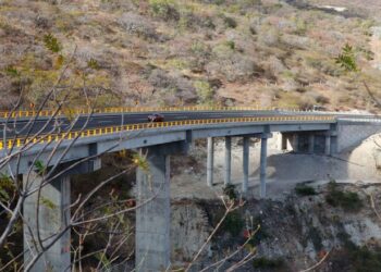 Restos humanos encontrados en carretera de Oaxaca