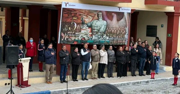 Conmemoran en Tula el Aniversario de las Constituciones Mexicanas con acto cívico
