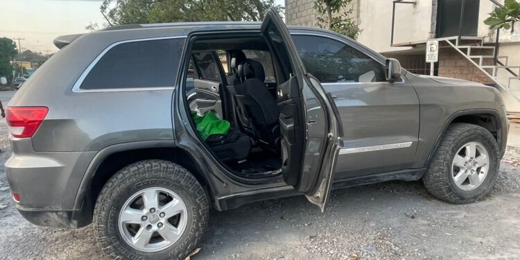 Sujeto huye y abandona droga; Guardia Estatal asegura dosis y vehículo en Ciudad Victoria