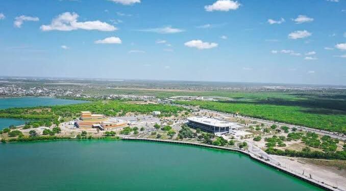 Inician trabajos de limpieza y recuperación en la Laguna La Escondida de Reynosa