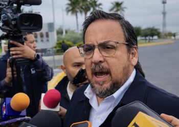 ¡Padres no responden! Se quedan lentes sin recoger para niños en Tamaulipas